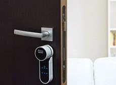 serrure connectee entr vachette à Amiens